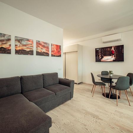 Cozy Accommodation Central City - Yaş Dış mekan fotoğraf