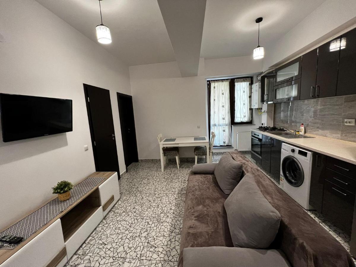 Cozy Accommodation Central City - Yaş Dış mekan fotoğraf