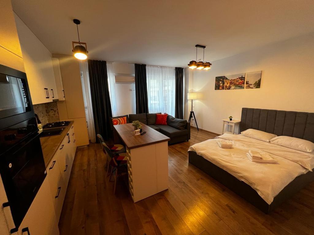 Cozy Accommodation Central City - Yaş Dış mekan fotoğraf